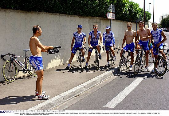 Tour de France - 2e rustdag<br />19 juli 2004<br />Foto: TIM DE WAELE - ISOSPORT